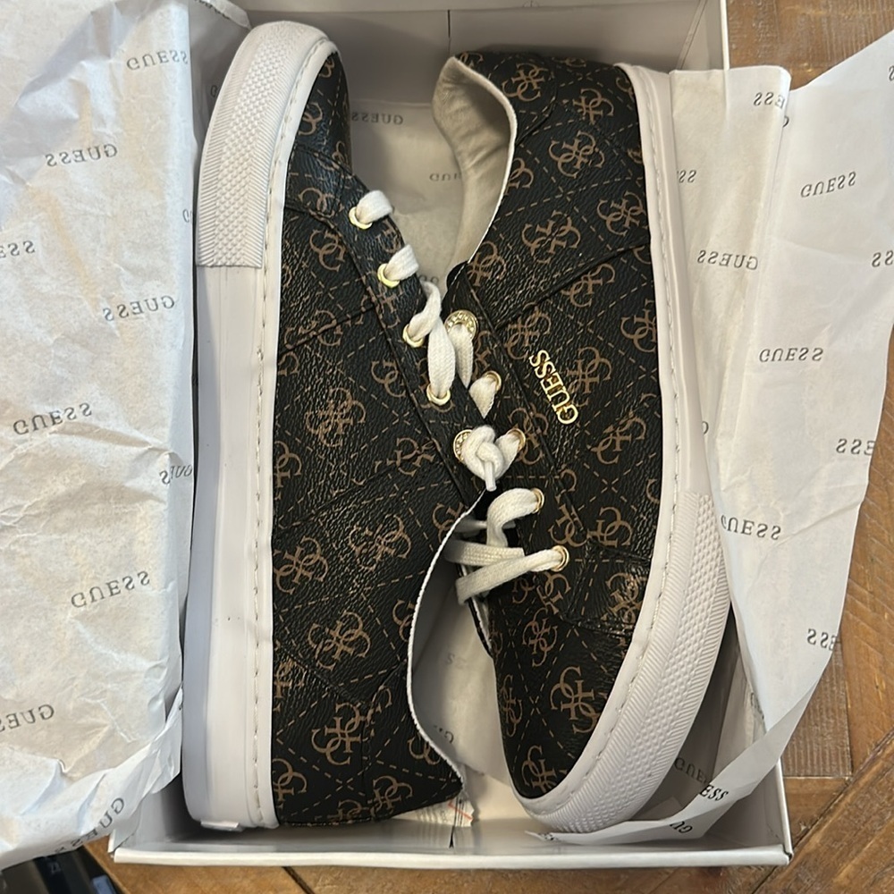 Guess Loven Brown Logo Print Lace Up Sneakers